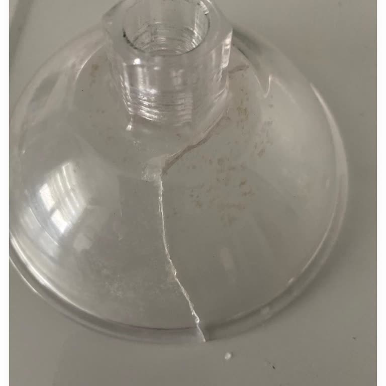 Sinbo Sto-6712 Meyve Sıkacağının Kırılan Şeffaf Aparatı