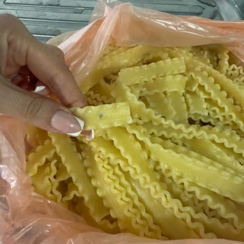 Makarnadan Çıkan Böcekler!