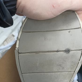 Boyner'den Aldığım Ayakkabının Kalitesizliği Ve Çözüm Eksikliği