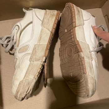 Kinetix Ayakkabıda 3 Ayda Taban Eriyip Parçalandı: FLO'dan İade Veya Değişim Talebi