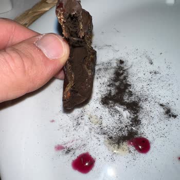 Hurma Paketinde Şok Edici Bulgu: Kömür Tozu!