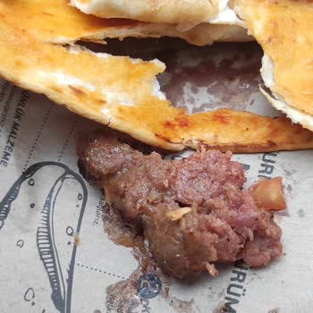 Dürümle Çiğ Ve Yanık Ürünle Aç Kalan Müşteri Deneyimi