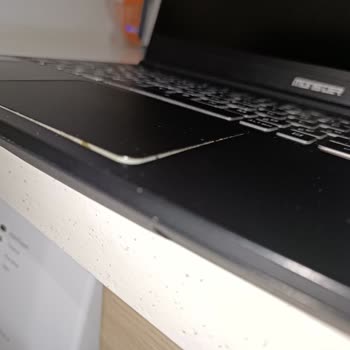 Monster Laptop Aşırı Isınma Ve Touchpad Sorunu