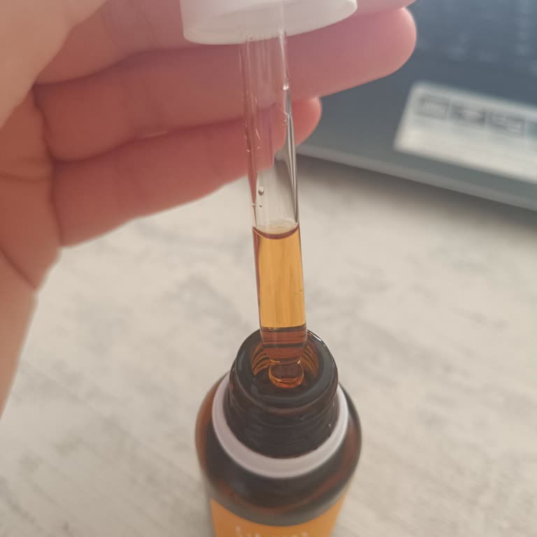 Gratis Bozulmuş C Vitamini Serumu Şoku