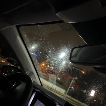 Tepe Nautilus AVM Güvenlik Zaafiyeti: Otoparkta Cam Kırılma Olayı