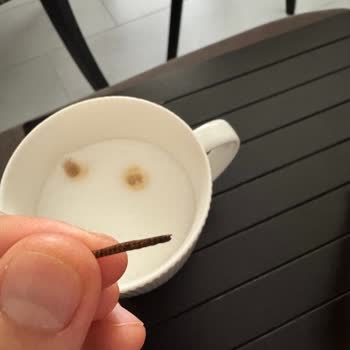 Kahve Paketinden Çıkan Tahta Parçası Şoku