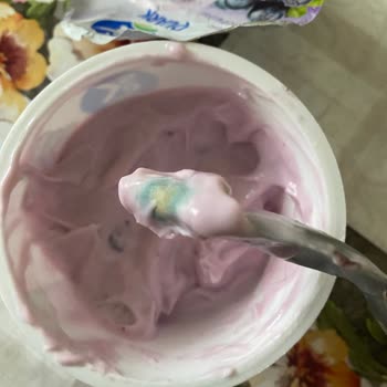 Tarihi Geçmemiş Yoğurttan Küf Şoku