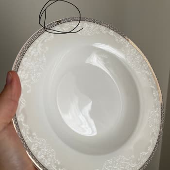 Emsan Mağazasından Alınan Yemek Takımı: İki Yıllık Bekleyiş Ve Çözülmeyen Sorun