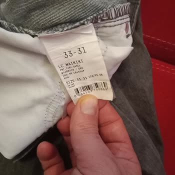 LCW Waikiki Mağazasından Alınan Kot Pantolonun Kimyasal Kokusu Sorunu