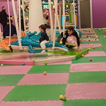 Play Kids Eğlence Merkezinde Güvenlik Ve Temizlik Sorunları
