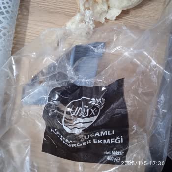 Hamburger Ekmeğinde Şok Edici Poşet Sürprizi