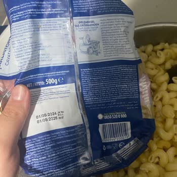 Makarnada Böcek Şoku: İzmit'te Yaşanan Talihsizlik