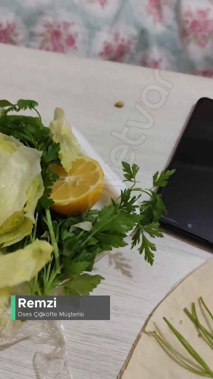 Oses Çiğköfte Hijyen Sıfır Ve Sinek Dolu! videonun kapak resmi