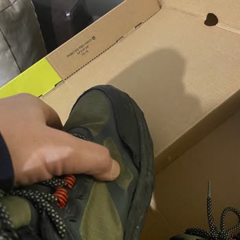 Kısa Sürede Yıpranan Ayakkabılar