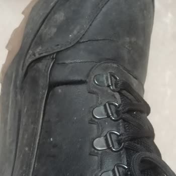 Kısa Sürede Parçalanan Kinetix Botlar