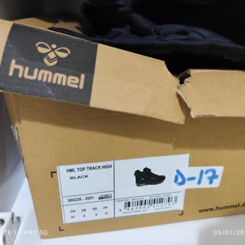 Hummel Ayakkabılarının Dayanıklılığına Dair Hayal Kırıklığı