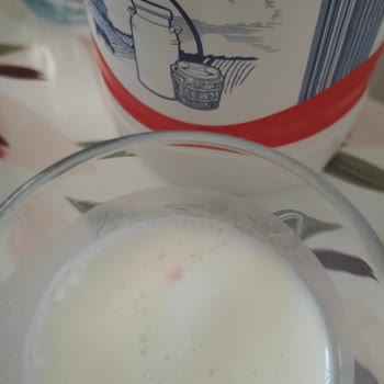 BİM Dost Ayranın İçinden Plastik Parçası Çıktı