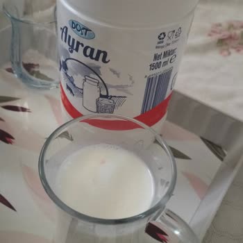 BİM Dost Ayranın İçinden Plastik Parçası Çıktı