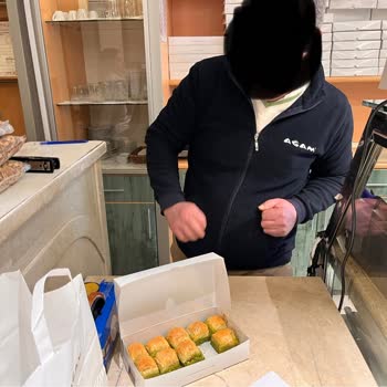 Bayat Baklava Ve Yetersiz Müşteri Hizmeti