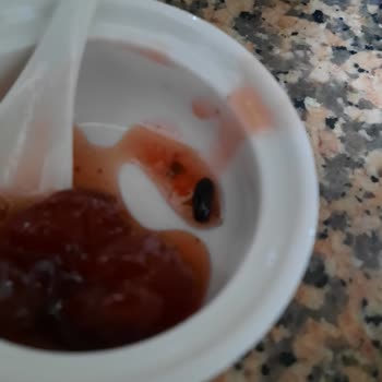 Çilek Reçelinde Böcek Şoku