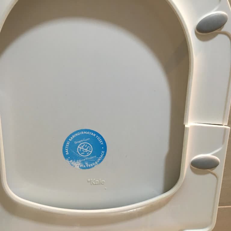 Klozet Kapaklarının Dayanıklılığı Yetersiz