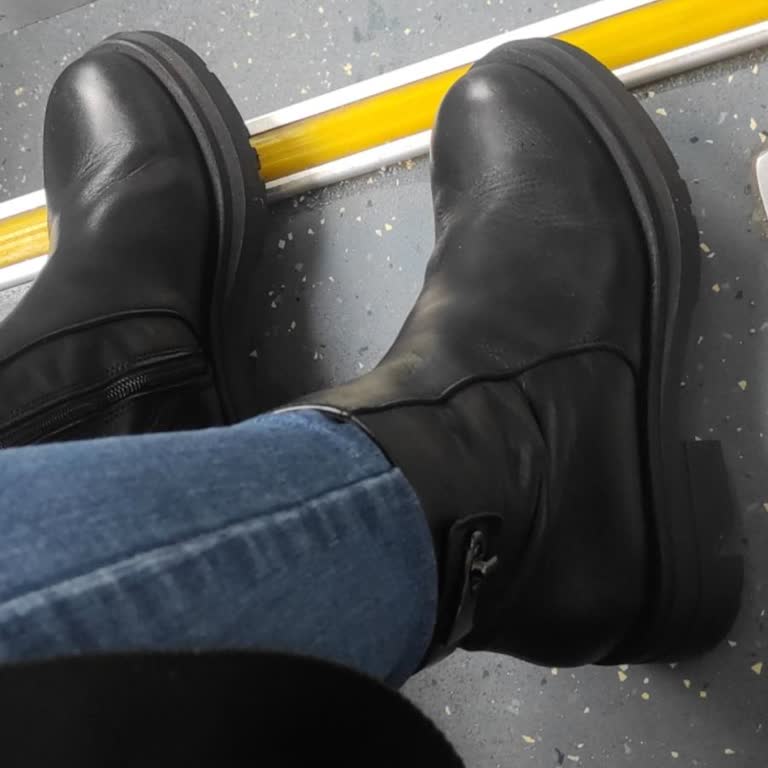 Derimod Botları: Rahatsızlık Ve İade Sorunları