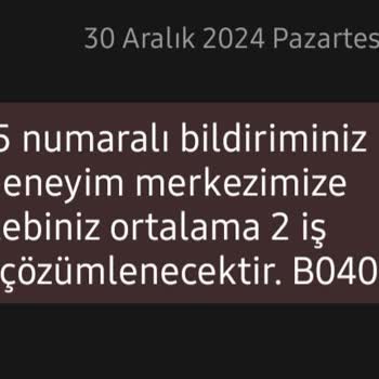 Solmuş Çiçekler Ve İlgisiz Müşteri Hizmetleri