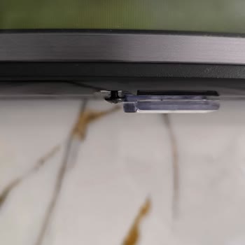 JVC TV'de Sıkılmamış Vida Sorunu