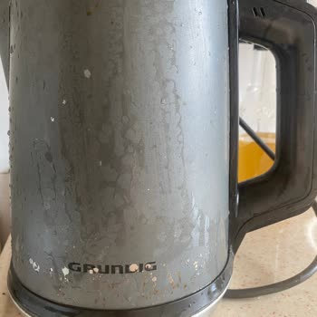 Grundig Çay Makinesi: Pas Ve İlgisizlik Sorunu