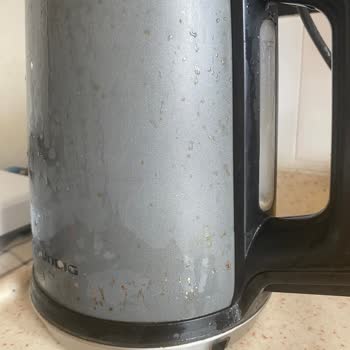 Grundig Çay Makinesi: Pas Ve İlgisizlik Sorunu