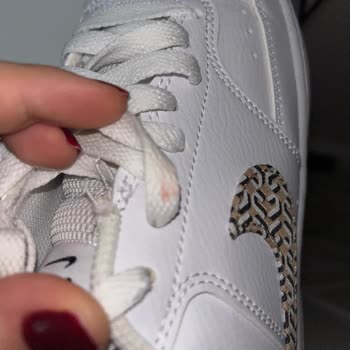 Nike Ayakkabıda Kalite Sorunu Ve İade Talebi
