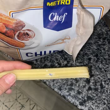 Küflü Churros Ve İlgisiz Müşteri Hizmetleri