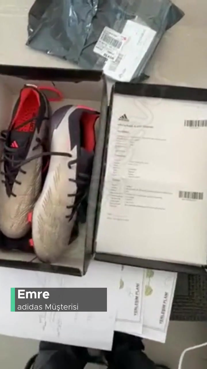 Adidas Profesyonel Predator Krampon İlk Maçtan Uç Burun Kısmı Açıldı! videonun kapak resmi