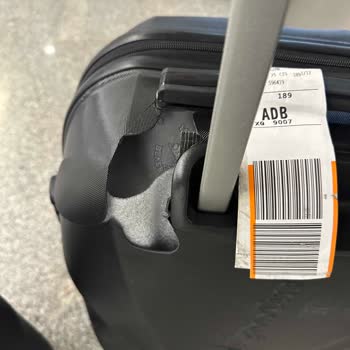 Parçalanan Valizler Ve Yetersiz Hizmetle Şok Olduk