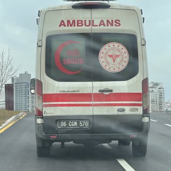 Ambulans Şoförünün Dikkatsizliği Ve Kaçışı