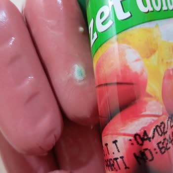 Küflü Banvit Sosislerle Karşılaştık, Sağlığımız Tehlikede