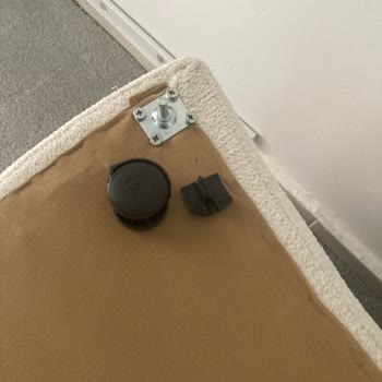 Kelebek Mobilya'nın Kalitesiz Malzeme Kullanımı Ve Çözüm Üretememesi