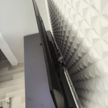 Vestel TV'de Fabrikasyon Hata: Yamuk Kasa Sorunu