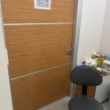 Özel Hastanede Uzayan Kan Testi Bekleyişi