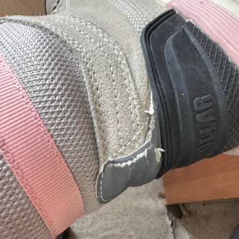 Derimod'dan Aldığım Botun Kalitesizliği Ve İlgisizlik