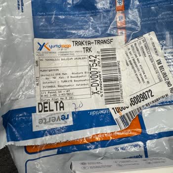 Boş Kulaklık Kutuları Ve İletişim Eksikliği