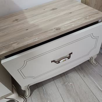 Hasarlı Mobilya Ve İlgisiz Servis Sorunu