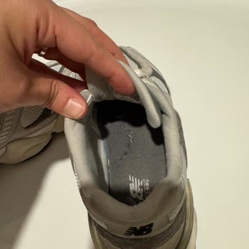 New Balance Ayakkabıda Topuk Deformasyonu Ve İade Sorunu