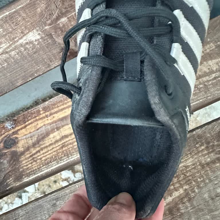 Adidas Terrex Ayakkabıda Kalitesiz Malzeme Sorunu