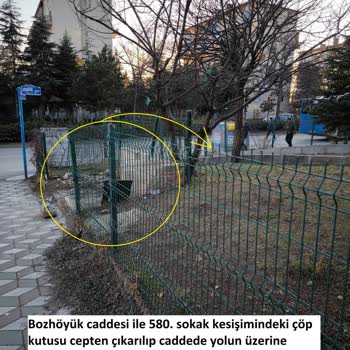 Çöp Kutularının Yoldan Kaldırılması Yayaları Zor Durumda Bırakıyor