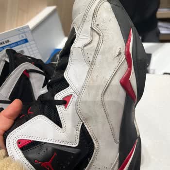 Nike Ayakkabıda Kalite Sorunu Ve Yetersiz Müşteri Hizmeti
