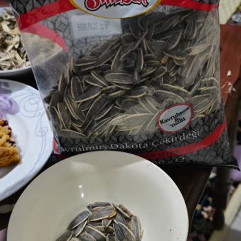 BİM'den Aldığımız Çekirdekte Böcek Şoku