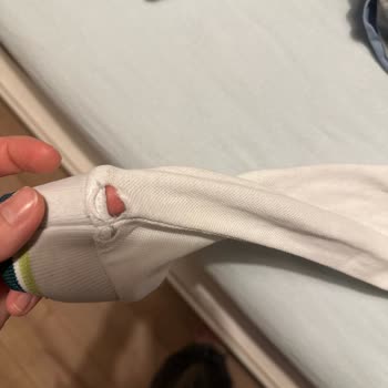 Yüksek Fiyatlı Doğa Koleji Forması Kalitesiz Çıktı: Veliler Mağdur!