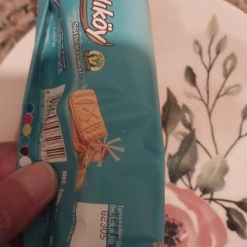 Güvenilir Marka Ülker'de Şok: Bisküvi İçinde Kurt Ve Küf