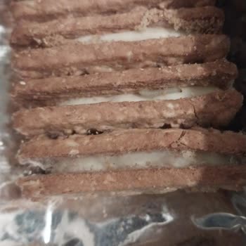 Güvenilir Marka Ülker'de Şok: Bisküvi İçinde Kurt Ve Küf